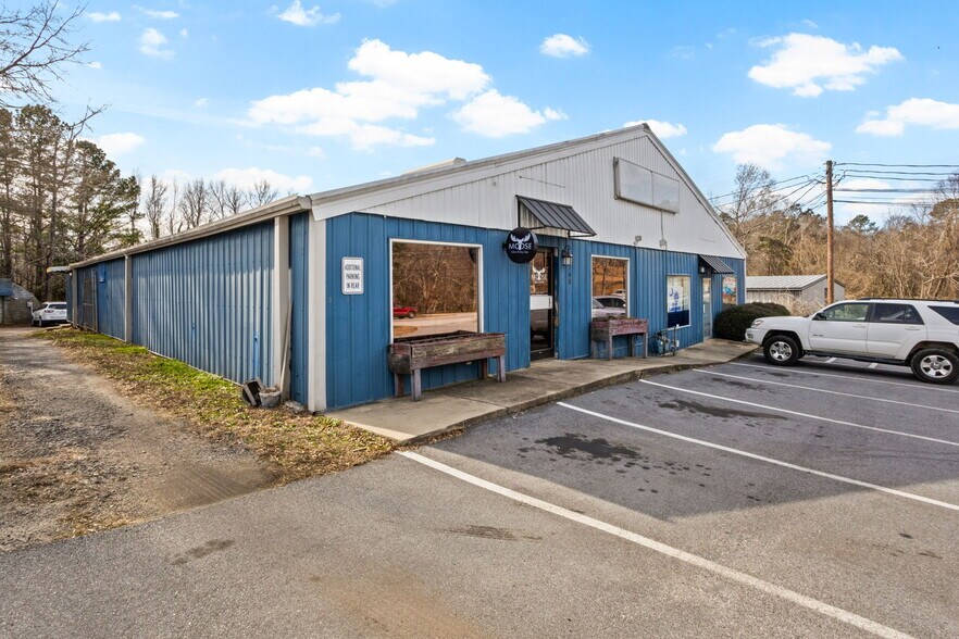 More Photos Of 760 E Main St, Laurens General Retail For Sale