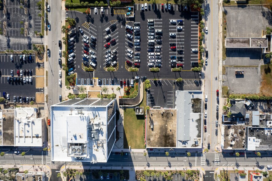 More Photos Of 444 Seabreeze Blvd, Daytona Beach Office For Lease