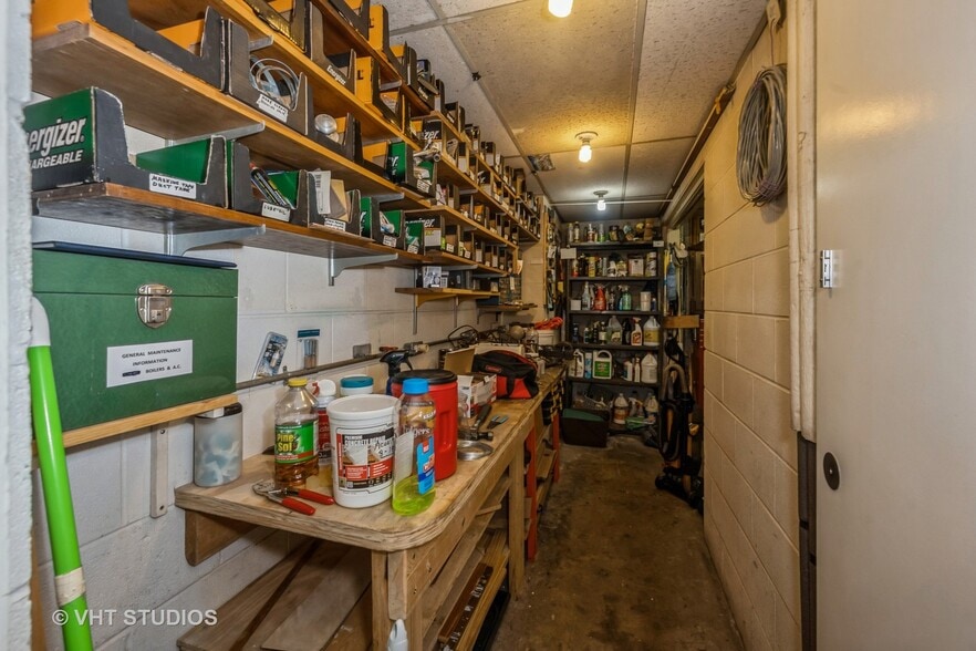 More Photos Of 1165 E 54th Pl, Chicago Sorority Fraternity House For Sale