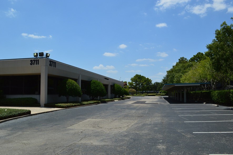 More Photos Of 3731 Briarpark Dr, Houston Unknown For Lease