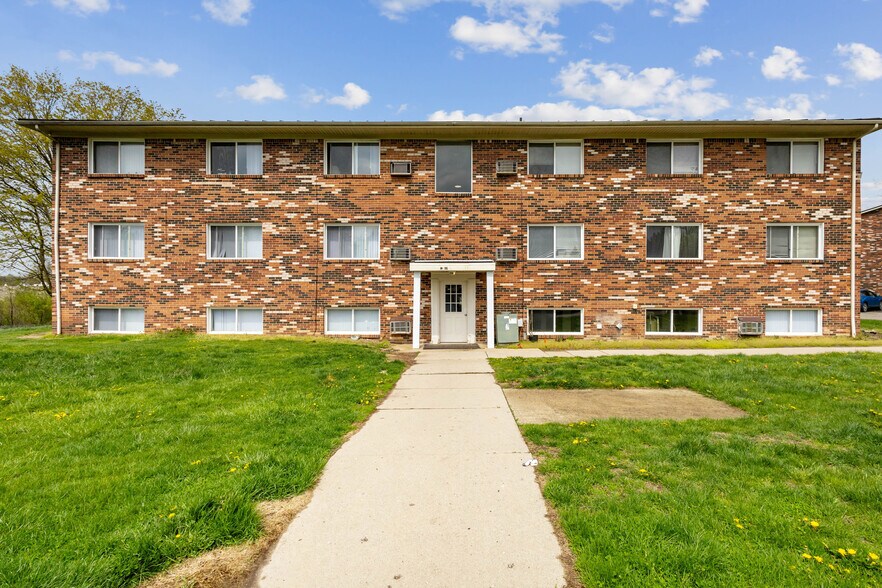 Primary Photo Of 186 1st St, Olivet Apartments For Sale