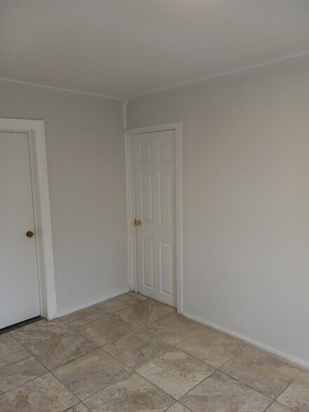 More Photos Of 1424 S 12th St, Fort Smith Multifamily For Sale