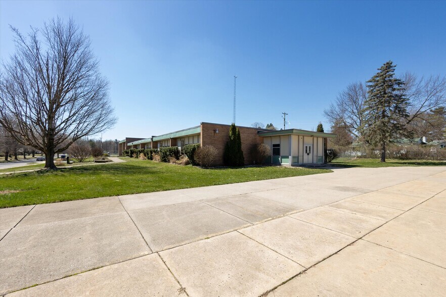 More Photos Of 502 Claremont St, Buchanan Schools For Sale