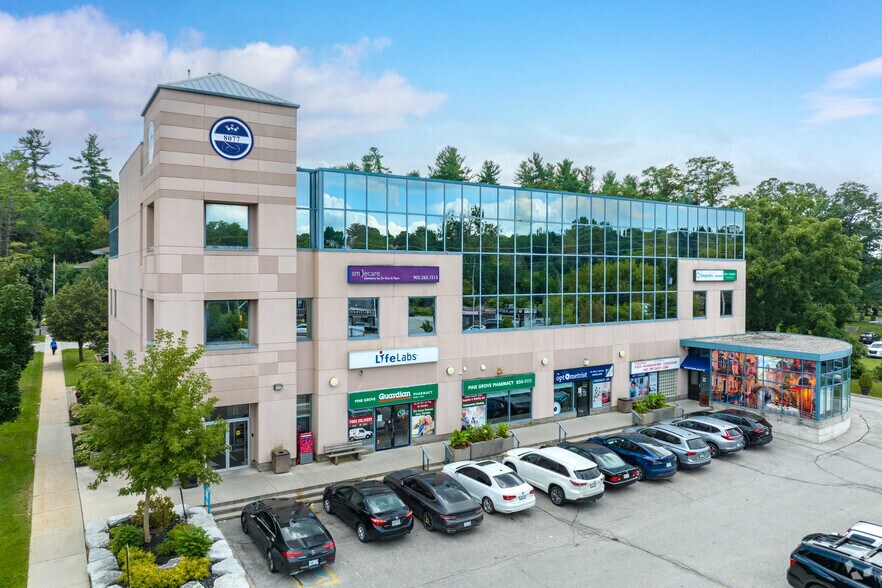 More Photos Of 8077 Islington Av, Vaughan Medical For Lease