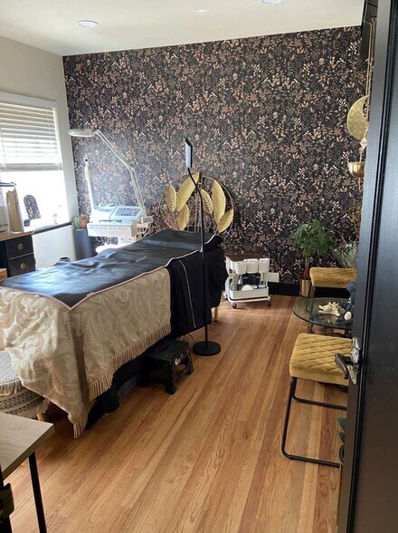 More Photos Of 444 Pyramid Way, Sparks Medical For Lease