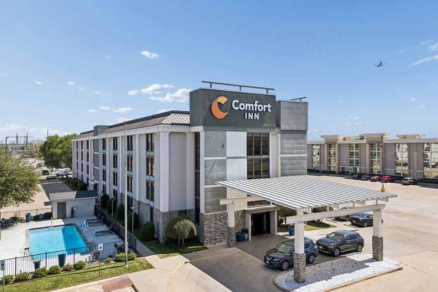 Primary Photo Of 11069 Composite Dr, Dallas Hotel For Sale