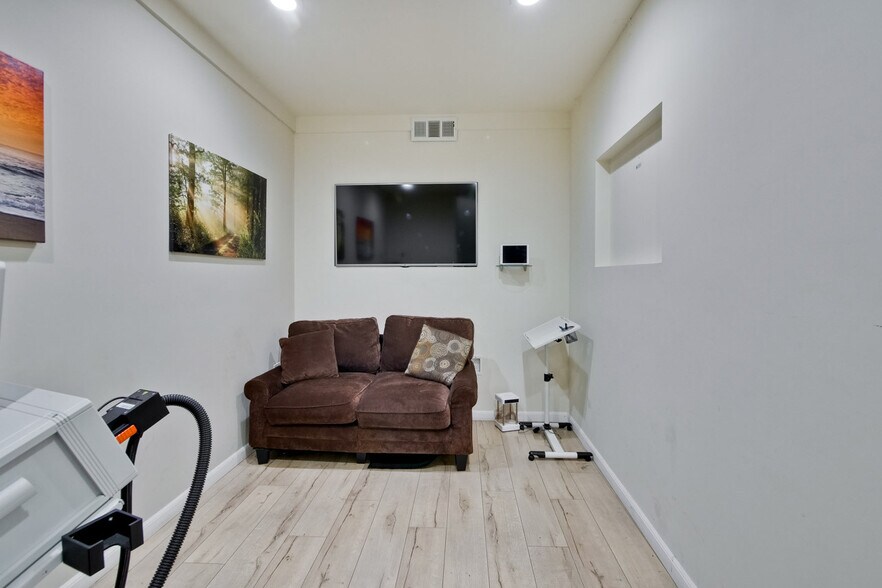 More Photos Of 4966 El Camino Real, Los Altos Office For Sale