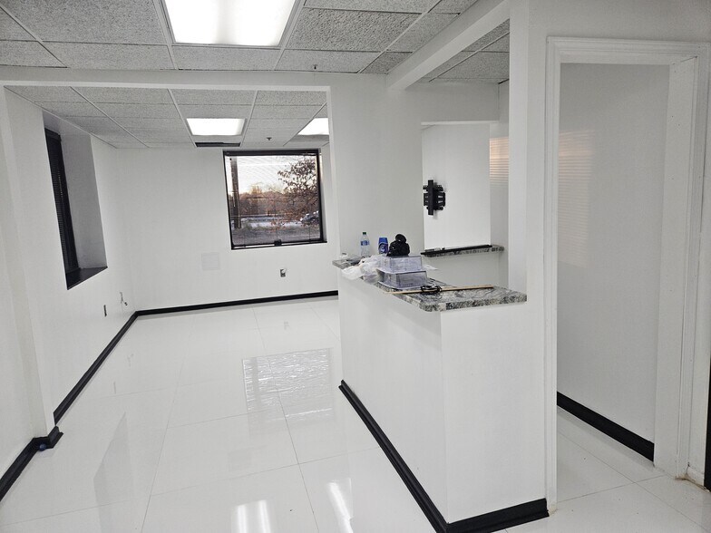 More Photos Of 1251 Marietta Blvd NW, Atlanta Distribution For Lease