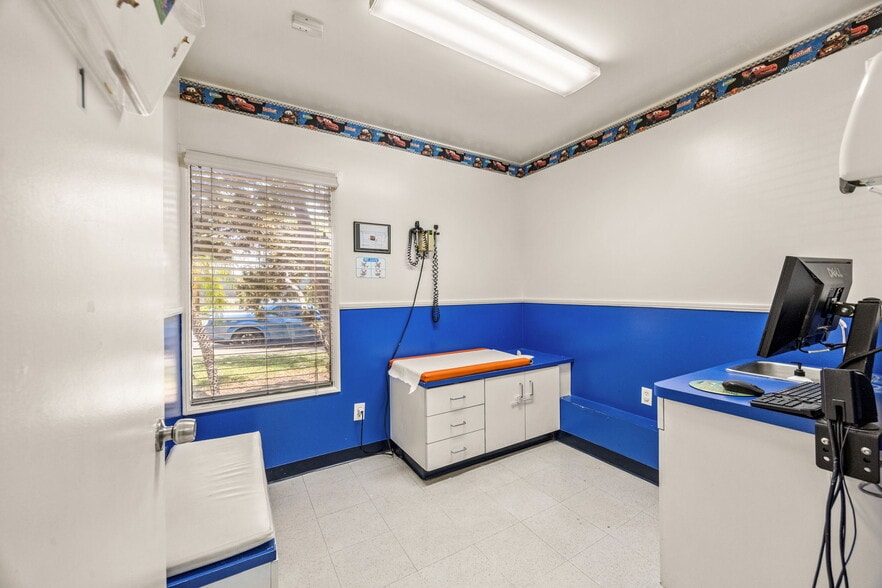 More Photos Of 630-640 S Glassell St, Orange Office For Sale