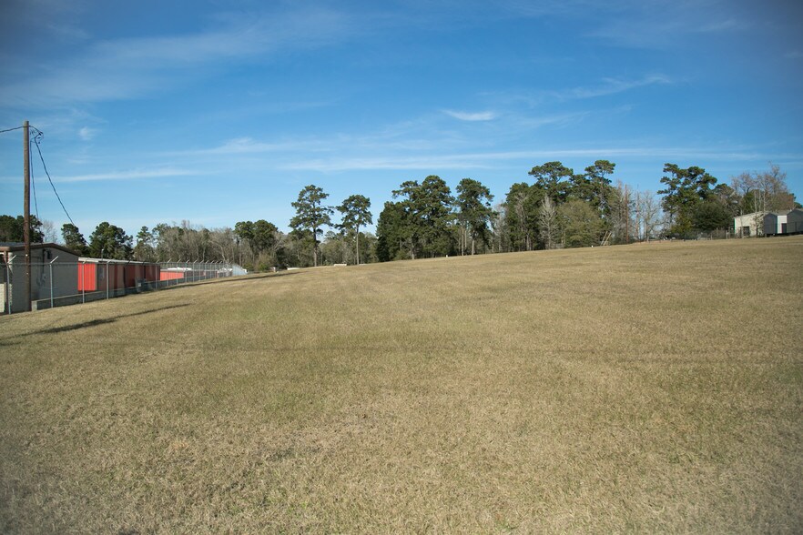 More Photos Of 714 Interstate 45, Huntsville Land For Sale