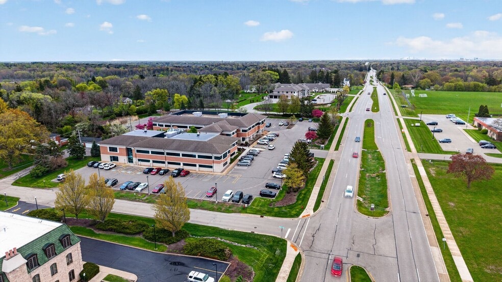 More Photos Of 17000 W North Ave, Brookfield Medical For Lease
