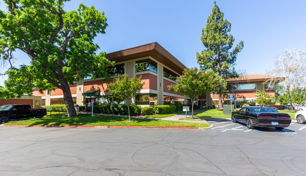 More Photos Of 7601 Hospital Dr, Sacramento Medical For Sale
