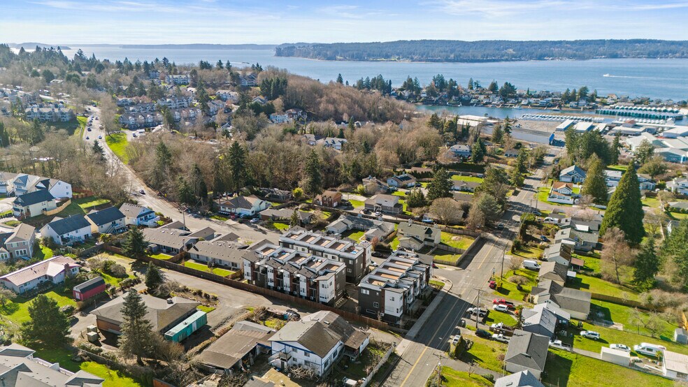 More Photos Of 8524 19th St W, Tacoma Apartments For Sale