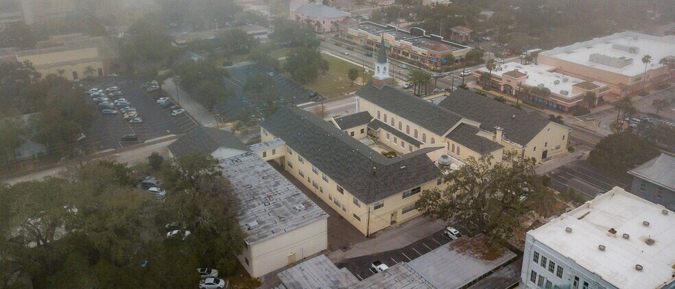 More Photos Of 411 Turner St, Clearwater Religious Facility For Lease