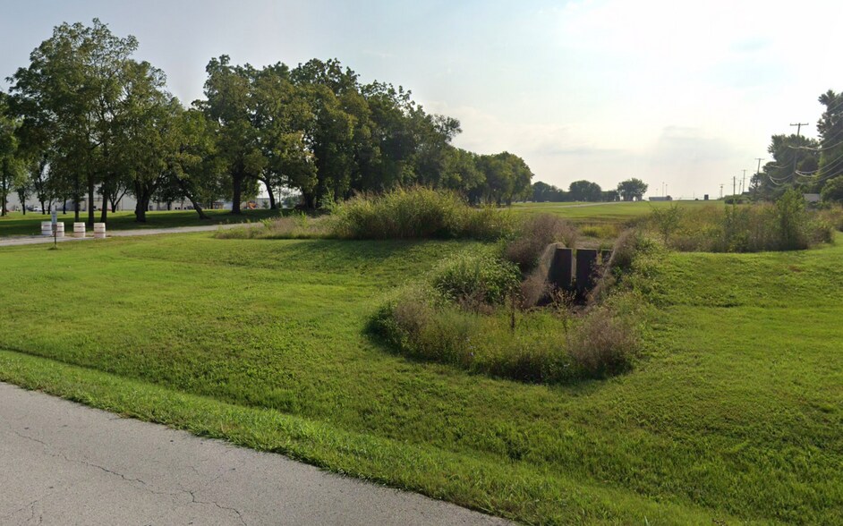 More Photos Of 2750 Barnes ave, Springfield Land For Sale