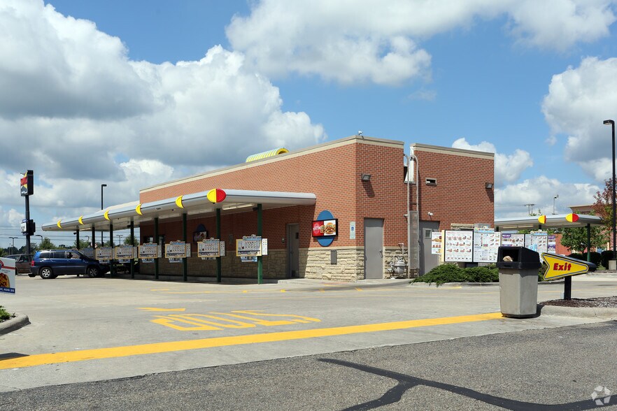 More Photos Of 7126-7220 Fulton Dr, Canton Unknown For Lease