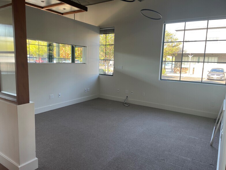 More Photos Of 807 St Helena Hwy, Saint Helena Office For Lease