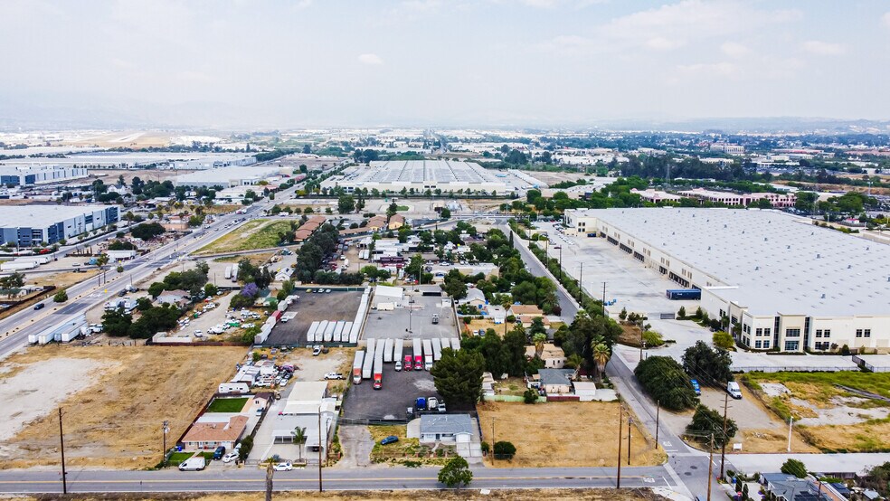 More Photos Of 1245 S Washington Ave, San Bernardino Truck Terminal For Sale