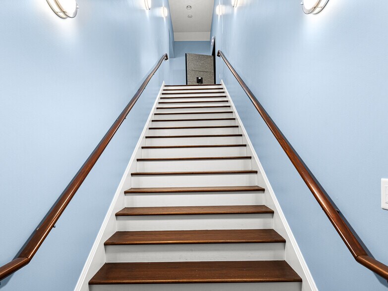 More Photos Of 14 Mimidis Ln, Swannanoa Office For Sale