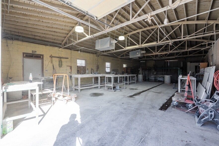 More Photos Of 1031 W 46th Ave, Denver Warehouse For Sale