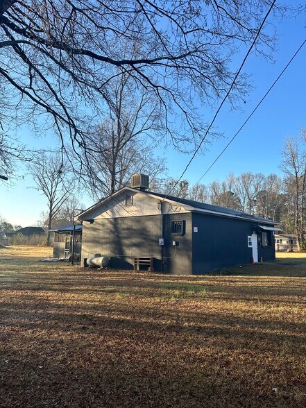 More Photos Of 1030 Dry Branch Rd, Hopkins General Retail For Sale