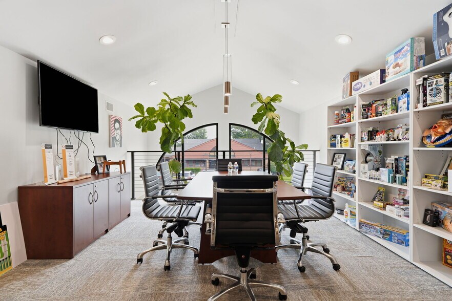 More Photos Of 402 Middletown Blvd, Langhorne Medical For Sale