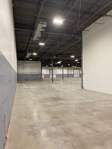 More Photos Of 91 Colin Dr, Holbrook Distribution For Lease