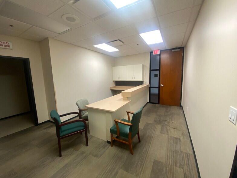 More Photos Of 2 St Mark's Pl, La Grange Medical For Lease