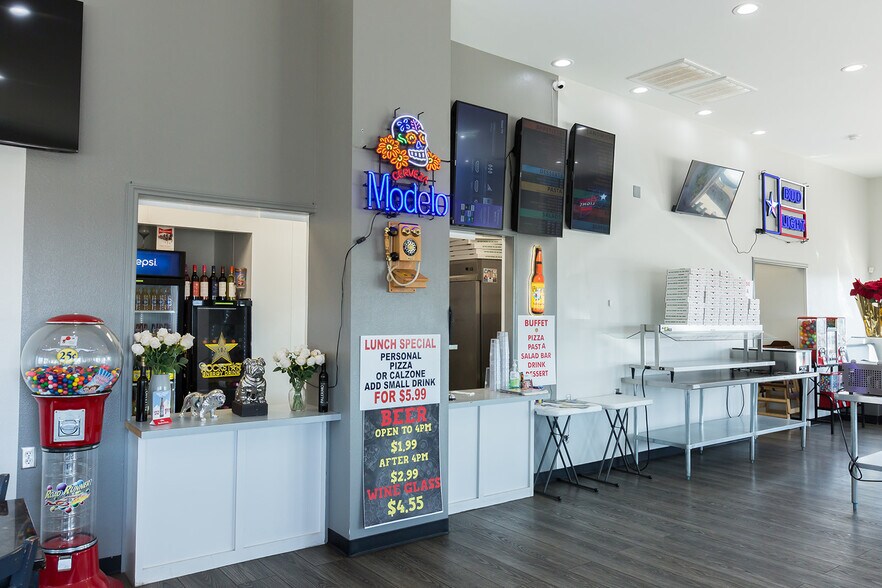 More Photos Of 1140 Kermit St, Plainview Restaurant For Sale