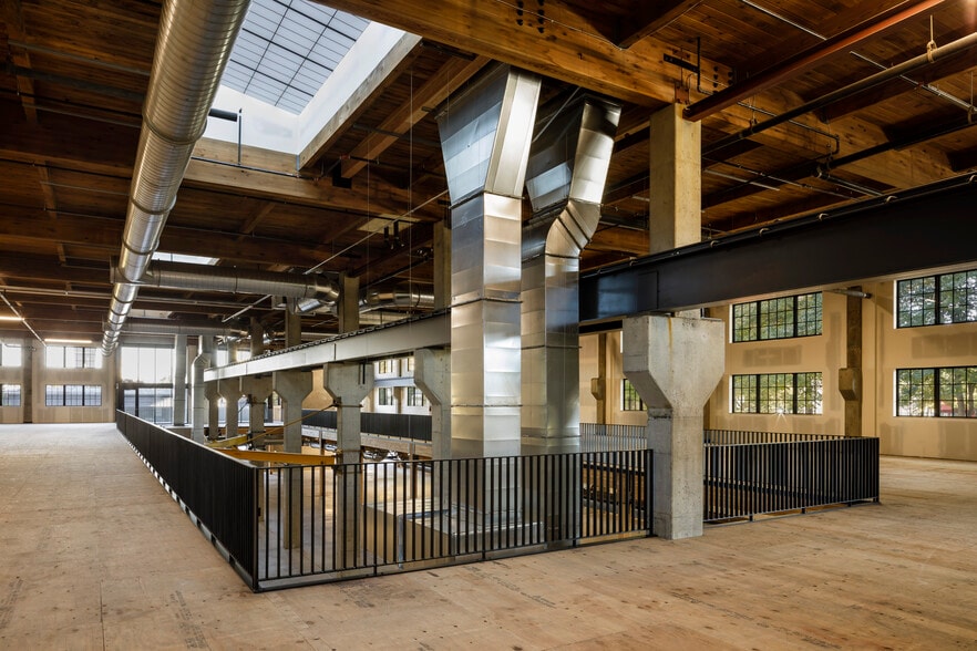 More Photos Of 1715 NW 17th Ave, Portland Loft Creative Space For Sale