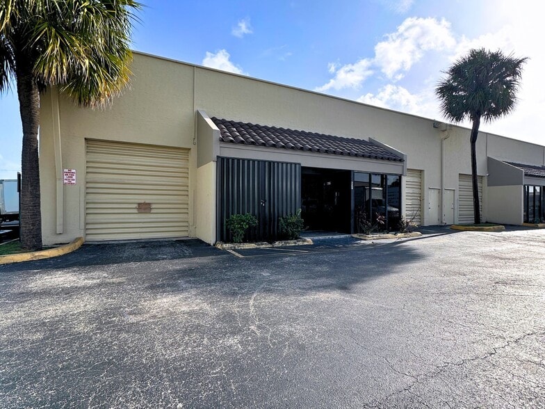 More Photos Of 6175 NW 167th St, Hialeah Light Manufacturing For Sale