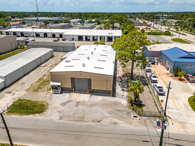More Photos Of 1725 Cogswell St, Rockledge Warehouse For Lease