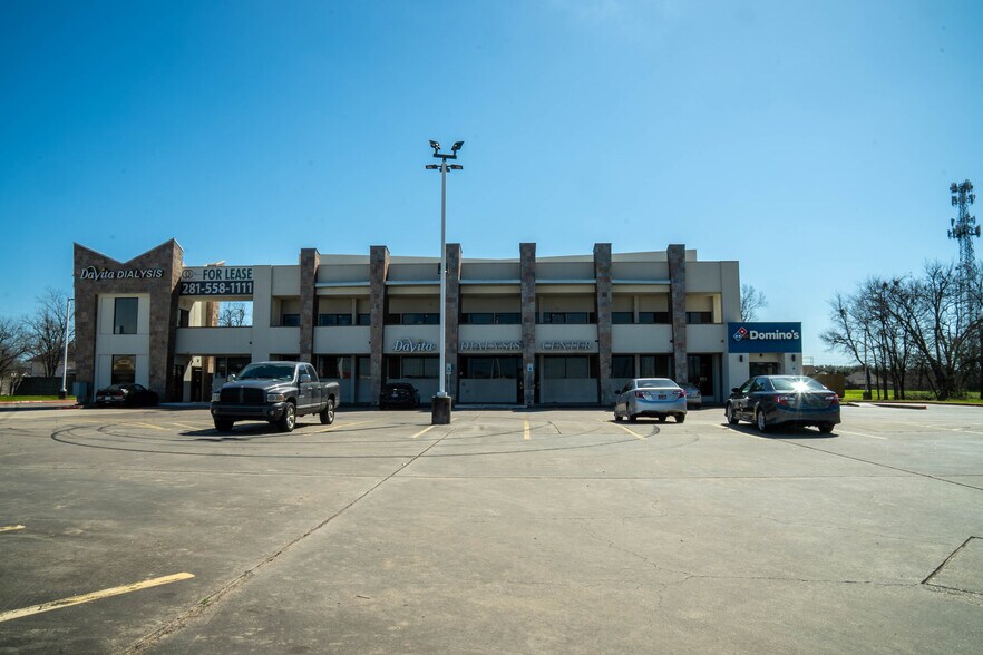 More Photos Of 20333 Southwest Fwy, Sugar Land Storefront Retail Office For Sale
