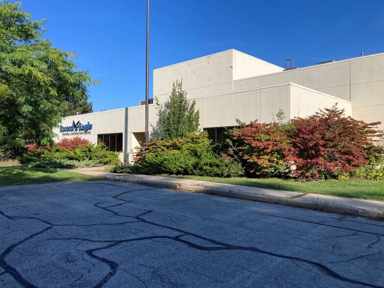 More Photos Of 1621 Keane Dr, Traverse City Manufacturing For Sale