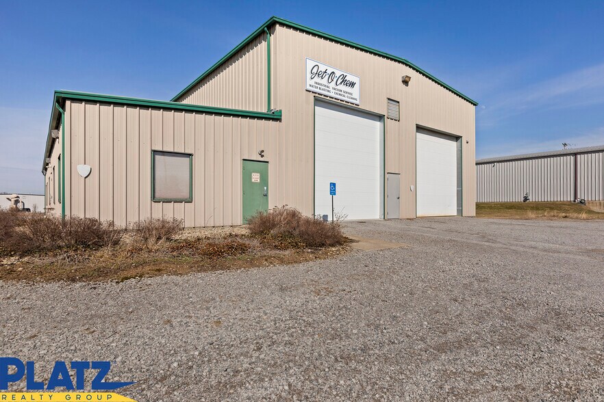 More Photos Of 1370 Wardingley Ave, Columbiana Warehouse For Lease