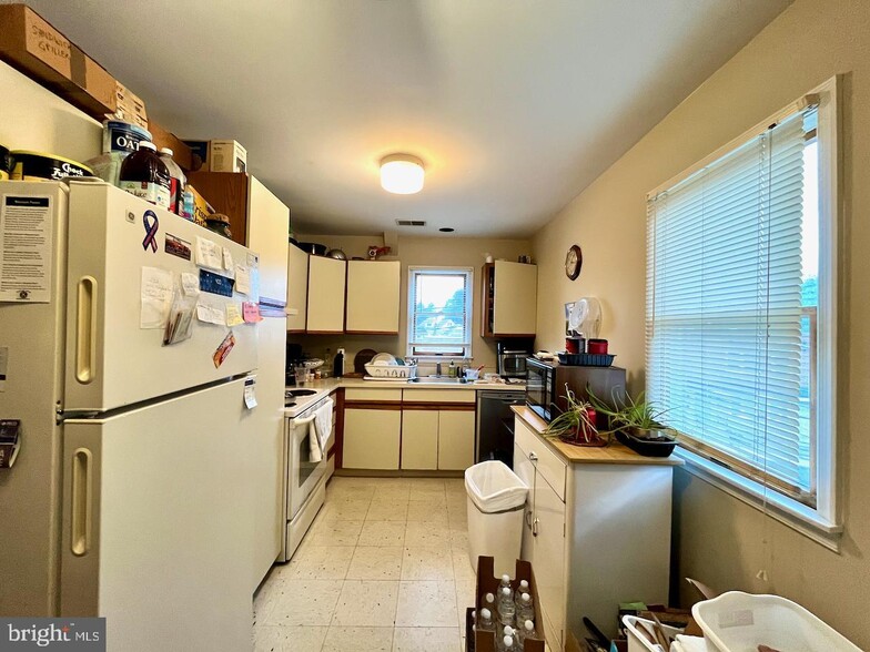 More Photos Of 10 Shady ln, Rockledge Flex For Sale