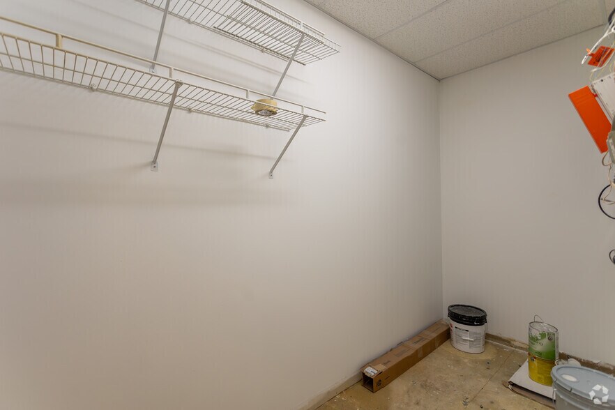 More Photos Of 5100 Reagan Dr, Charlotte Unknown For Lease