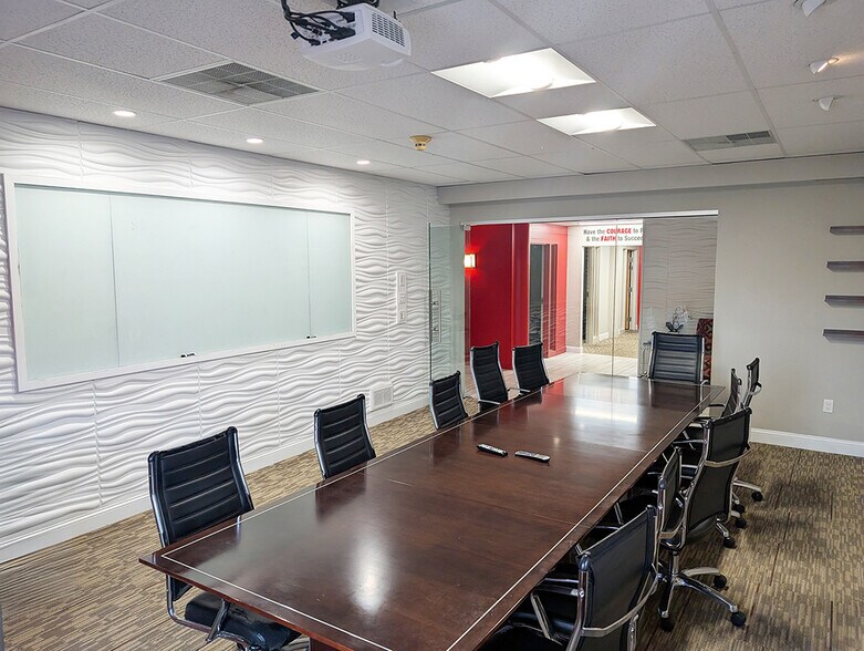 More Photos Of 4 Water St, Nashua Office For Lease