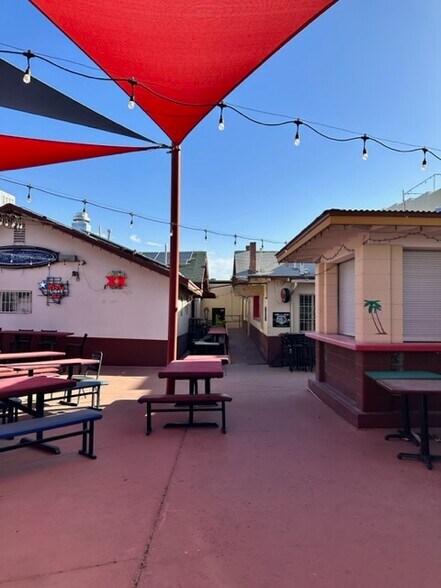 More Photos Of 2909 Pershing Dr, El Paso Storefront Retail Residential For Sale