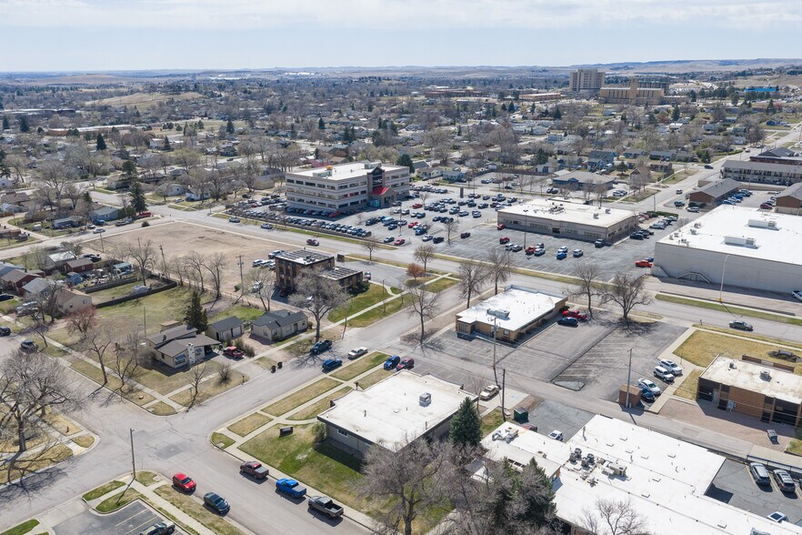 More Photos Of 2001 7th St, Rapid City Office For Sale