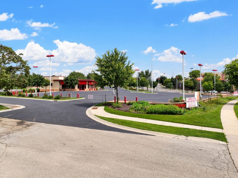 More Photos Of 2501 East Springs Dr, Madison Auto Dealership For Sale