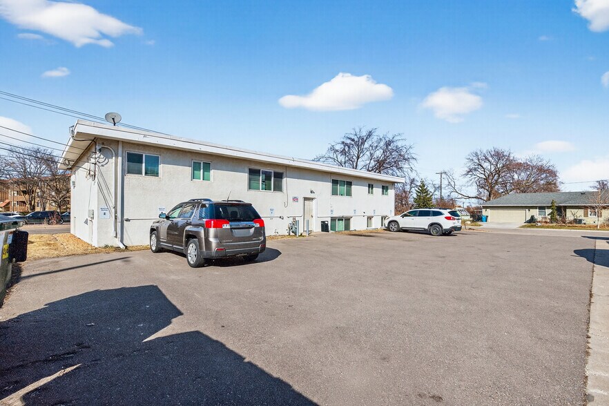 More Photos Of 8311 Excelsior Blvd, Hopkins Apartments For Sale