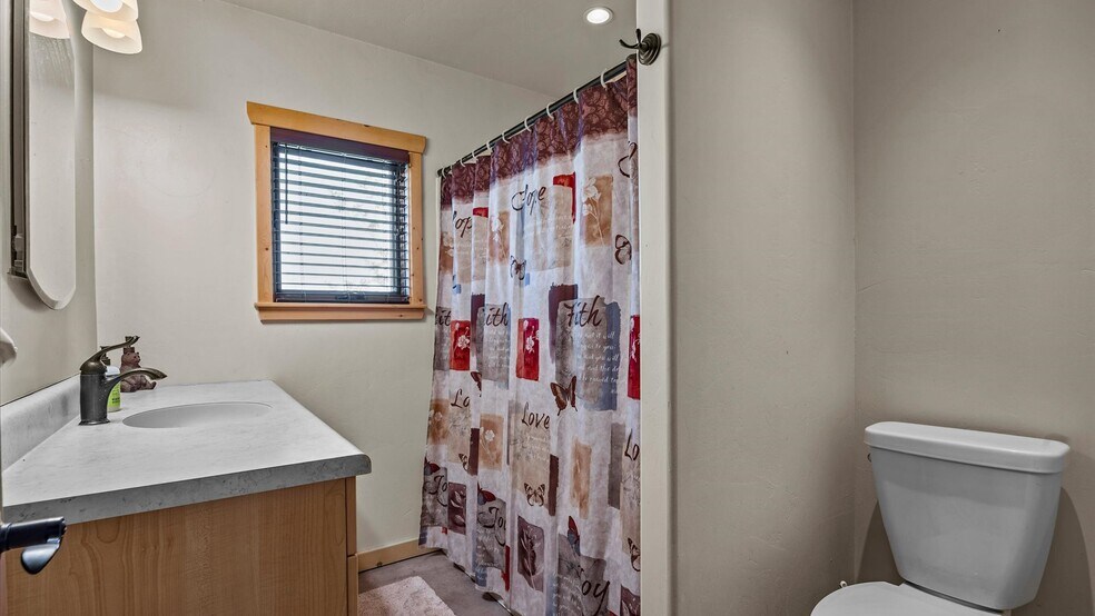 More Photos Of 41990 Cottonwood Creek Rd, Crawford Apartments For Sale