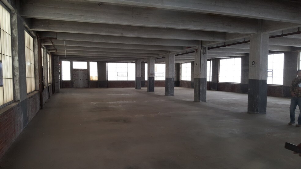 More Photos Of 2000 N 2nd St, Philadelphia Apartments For Lease