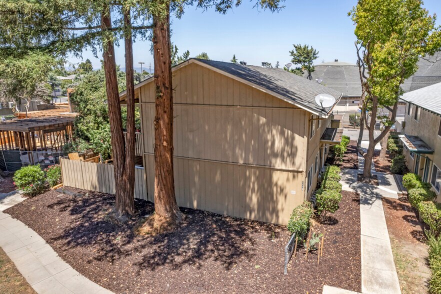More Photos Of 1179 Mesa Dr, San Jose Apartments For Sale