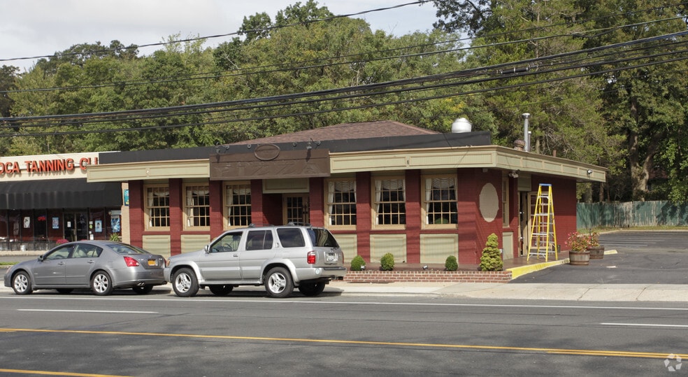 Primary Photo Of 881 E Jericho Tpke, Huntington Station Restaurant For Lease