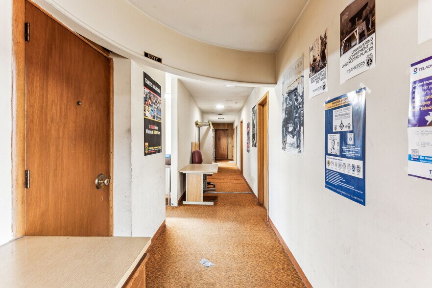 More Photos Of 1453 Edgmont Ave, Chester Office For Sale