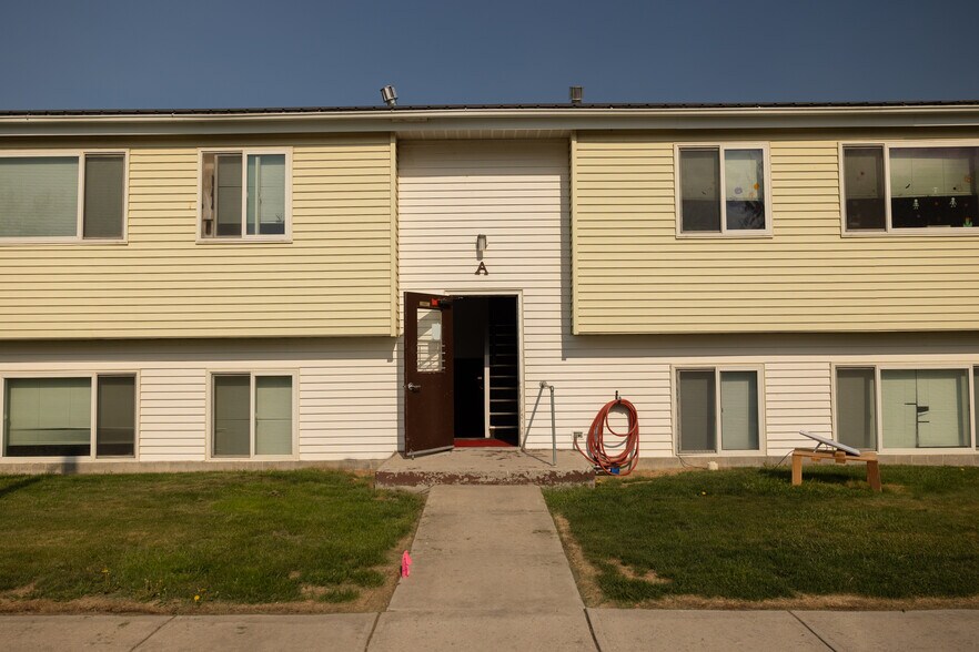 More Photos Of 1000 4th Ave SW, Conrad Apartments For Sale
