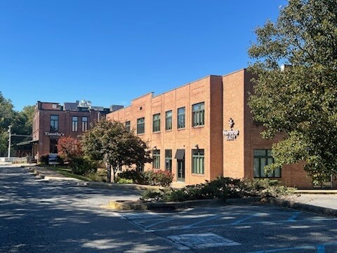 More Photos Of 300 Creek View Rd, Newark Office For Lease