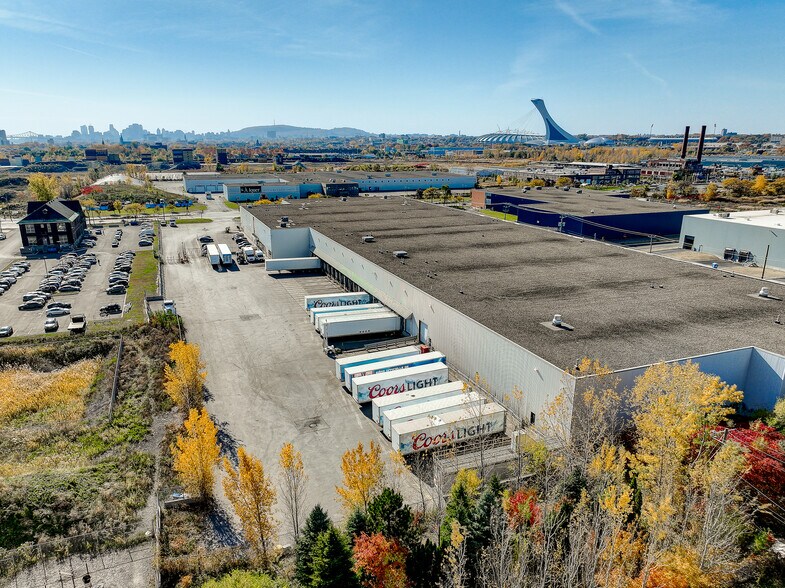 More Photos Of 1601 Rue Dickson, Montréal Distribution For Lease